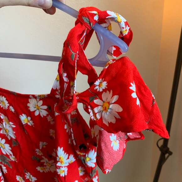 Red Daisy Tank Top - Picture 6 of 8